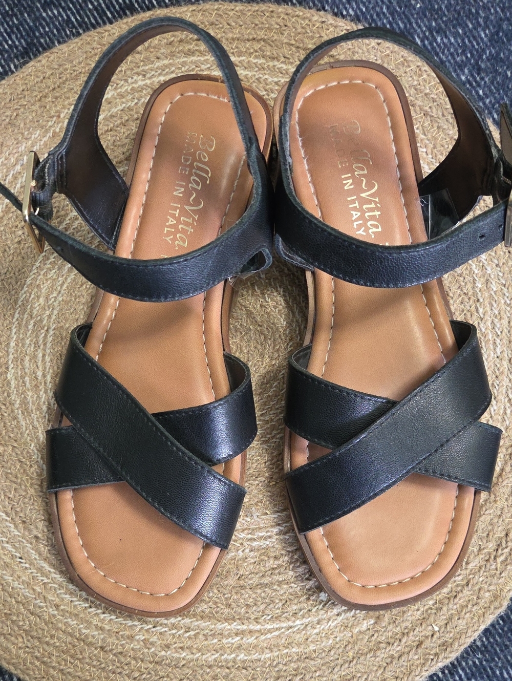 Bella Vita Black Leather Crisscross Ankle Strap Sandals Size 7.5